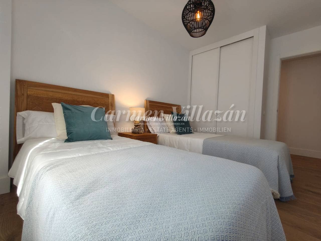 3 bedroom Apartment for sale in Corralejo with pool garage - € 335,000 (Ref: 9511976)