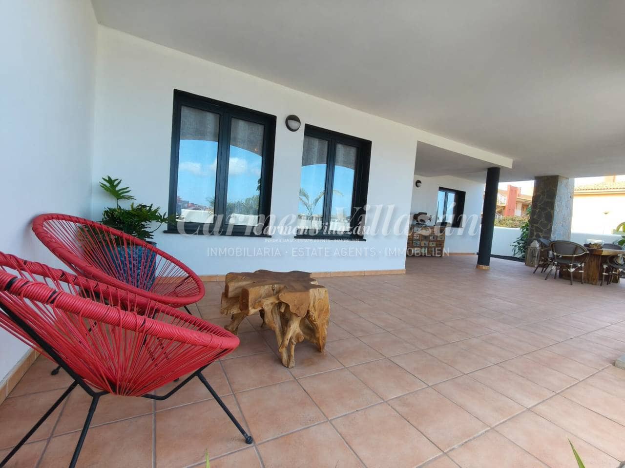 3 bedroom Apartment for sale in Corralejo with pool garage - € 335,000 (Ref: 9511976)