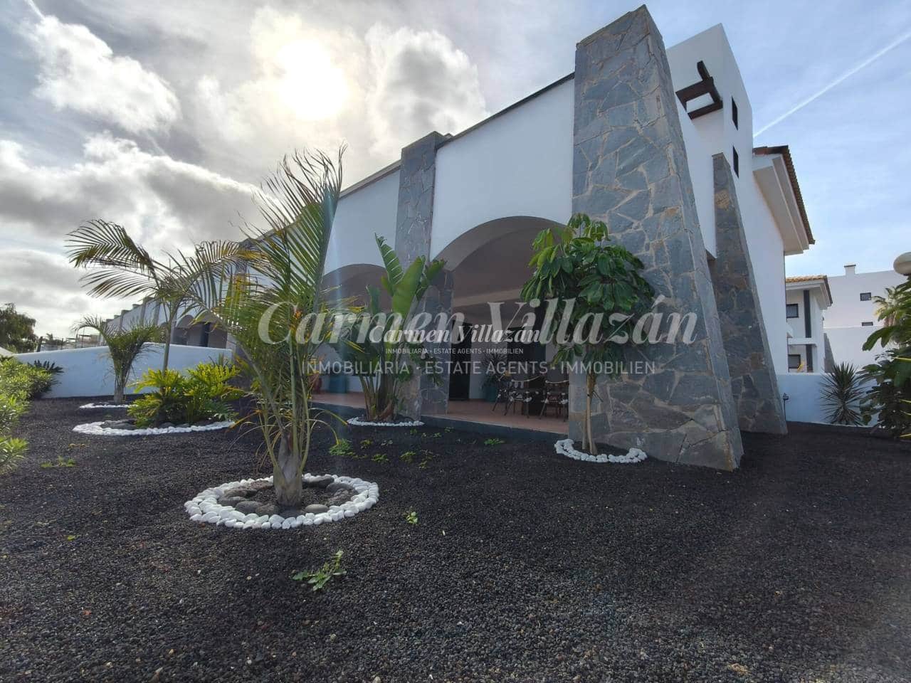 3 bedroom Apartment for sale in Corralejo with pool garage - € 335,000 (Ref: 9511976)