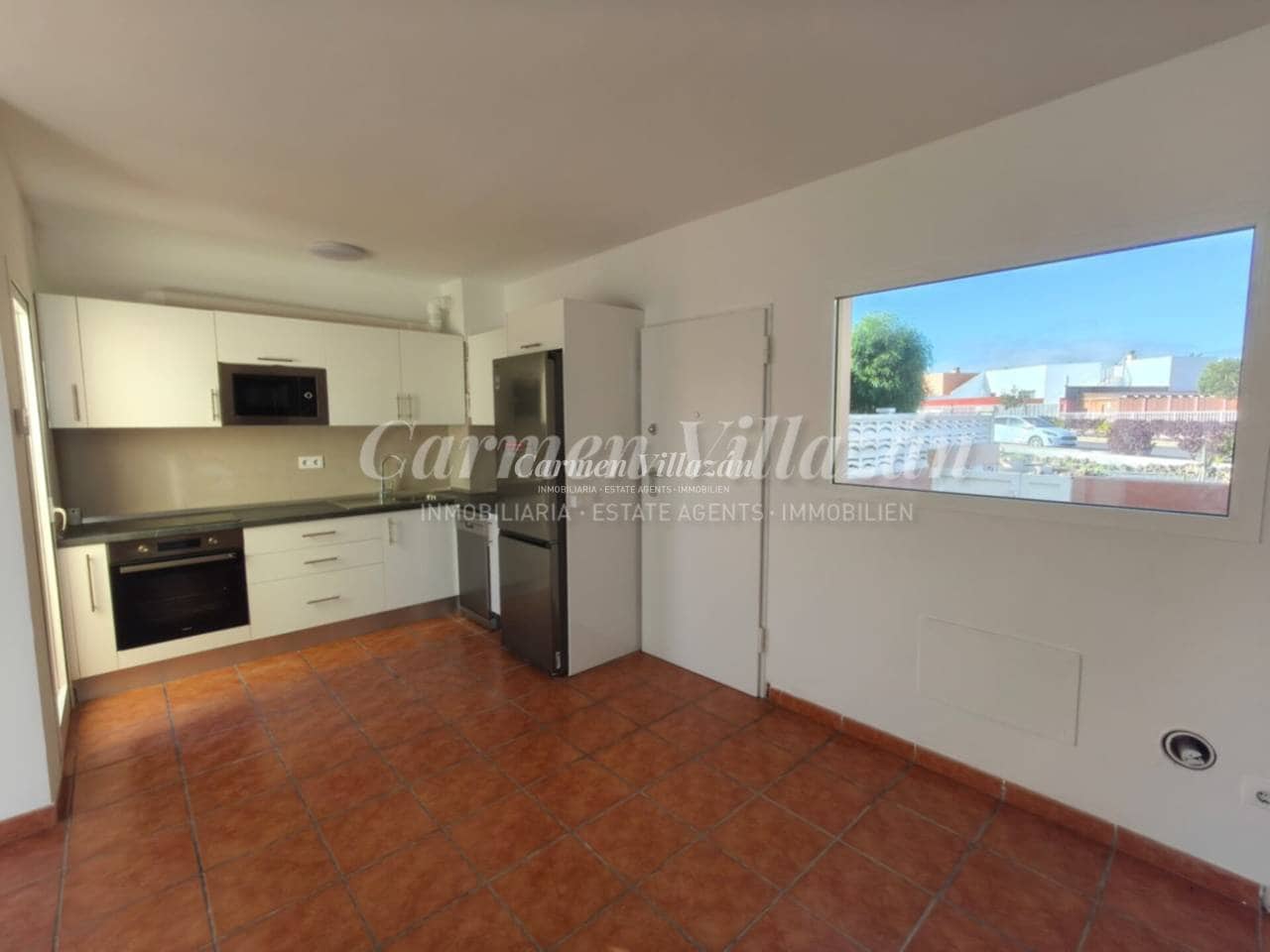 2 slaapkamer Appartement te koop in Corralejo met zwembad - € 255.000 (Ref: 9523793)