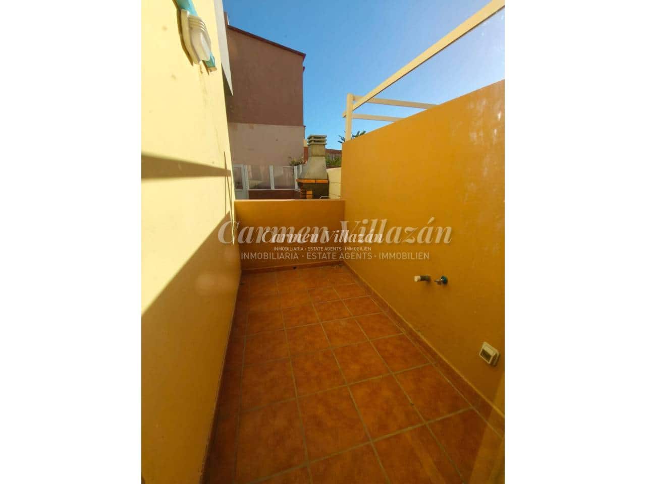 2 slaapkamer Appartement te koop in Corralejo met zwembad - € 255.000 (Ref: 9523793)