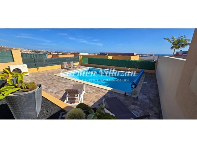 3 makuuhuone Huvila myytävänä paikassa Caleta de Fuste, Antigua mukana uima-altaan 
autotalli - 399 000 € (Ref: 9542871)