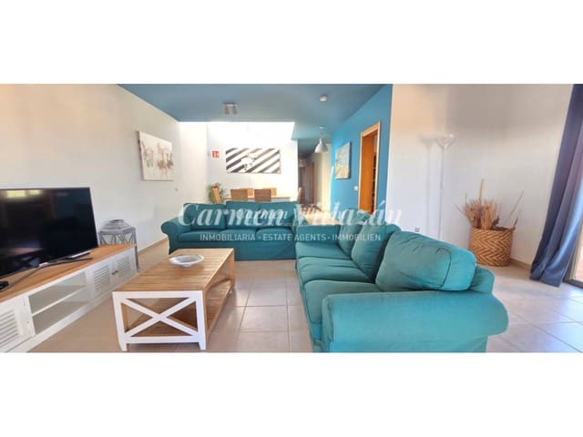 3 makuuhuone Huvila myytävänä paikassa Caleta de Fuste, Antigua mukana uima-altaan 
autotalli - 399 000 € (Ref: 9542871)