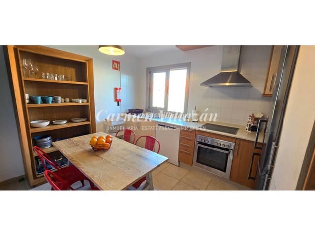 3 makuuhuone Huvila myytävänä paikassa Caleta de Fuste, Antigua mukana uima-altaan 
autotalli - 399 000 € (Ref: 9542871)