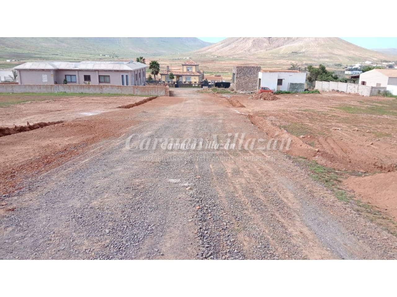 Undeveloped Land for sale in Puerto del Rosario - € 95,000 (Ref: 9563930)