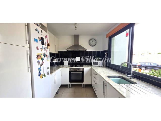 3 soverom Leilighet til salgs i Caleta de Fuste, Antigua med svømmebasseng garasje - € 275 000 (Ref: 9563932)