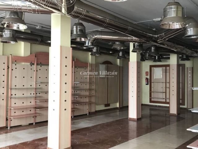 Local Comercial en Corralejo, La Oliva en venta - 395.000 € (Ref: 9563940)