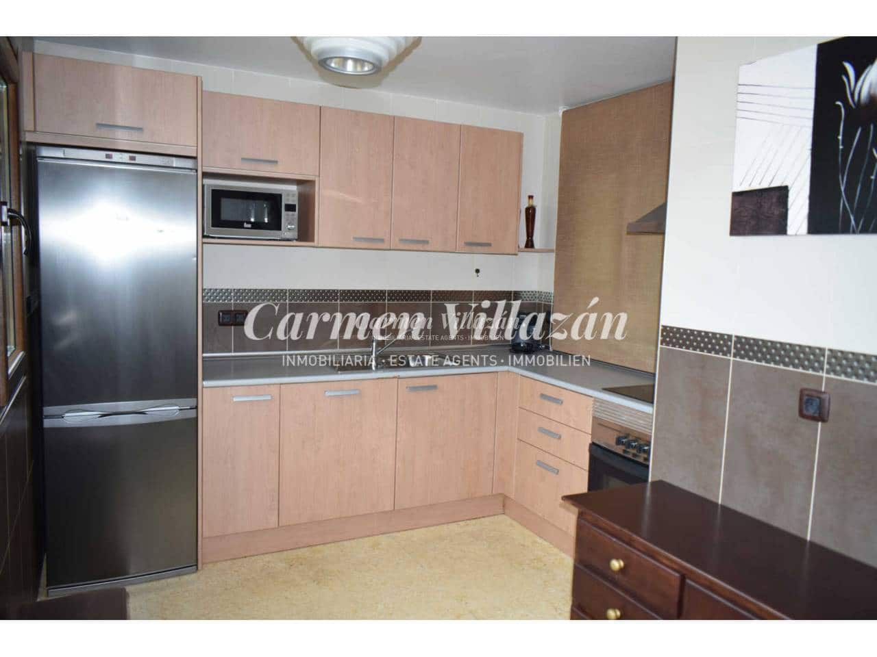 6 soveværelse Villa til salg i Corralejo med swimmingpool garage - € 720.000 (Ref: 9563941)