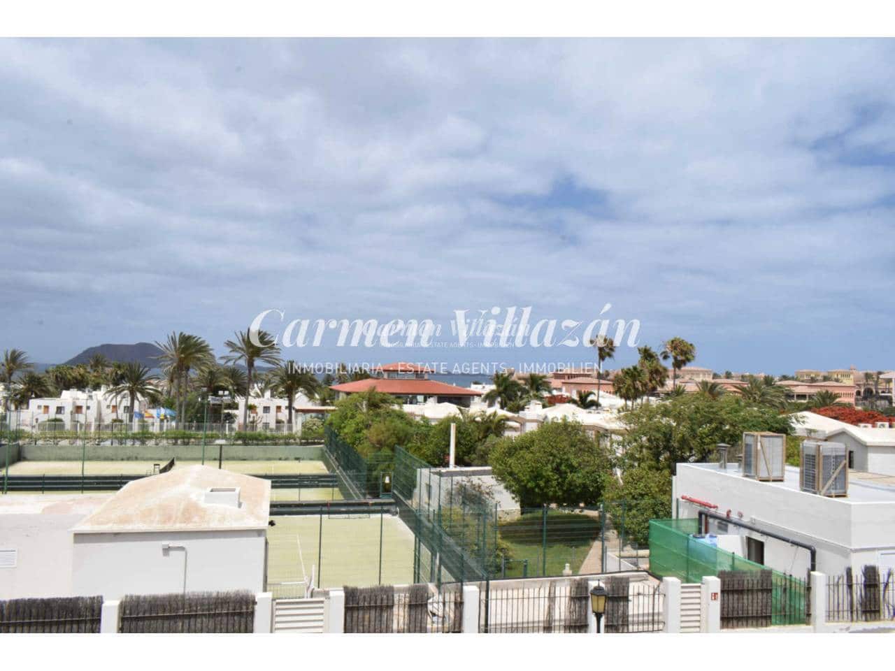 6 soveværelse Villa til salg i Corralejo med swimmingpool garage - € 720.000 (Ref: 9563941)