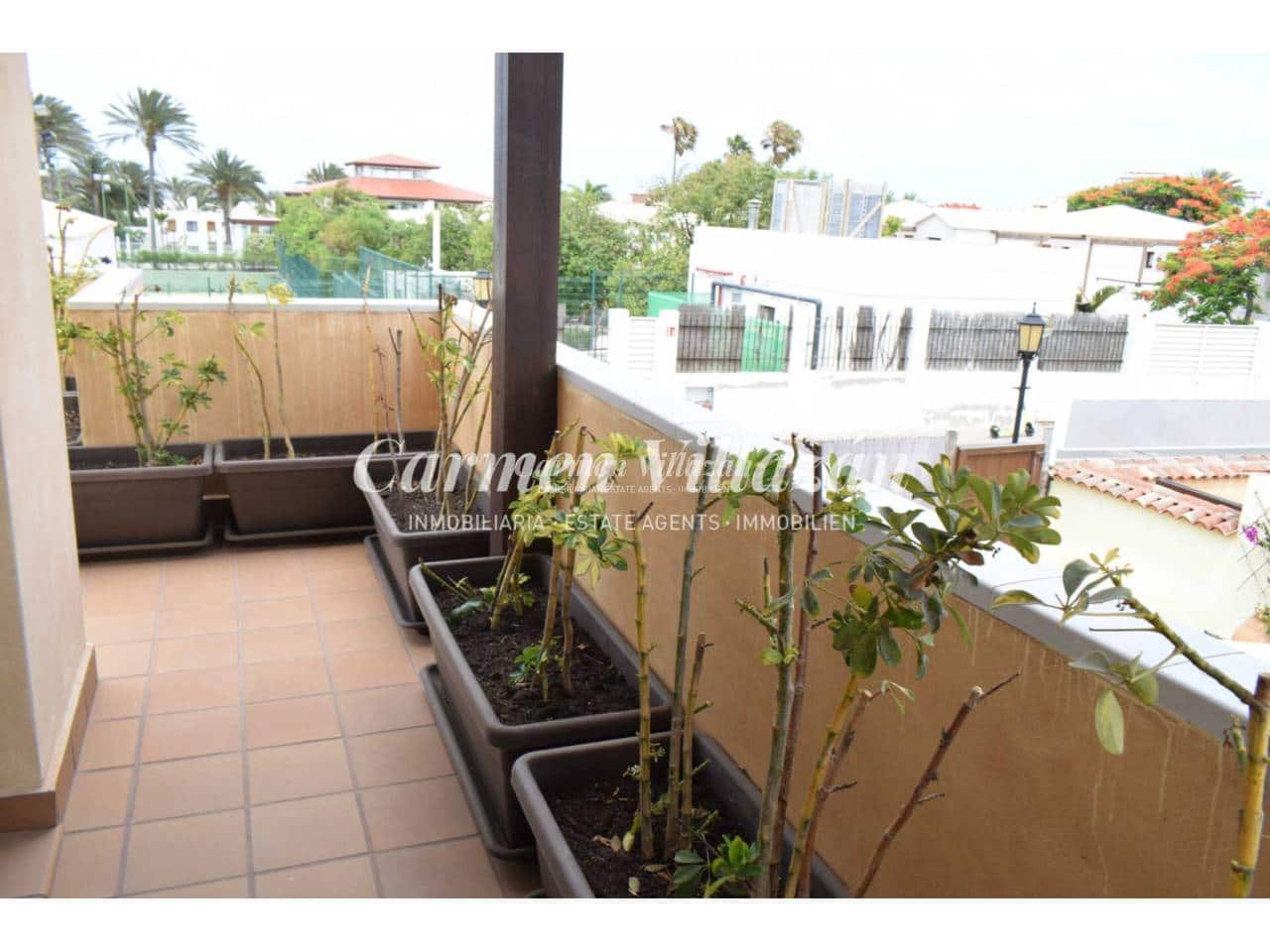 6 soveværelse Villa til salg i Corralejo med swimmingpool garage - € 720.000 (Ref: 9563941)