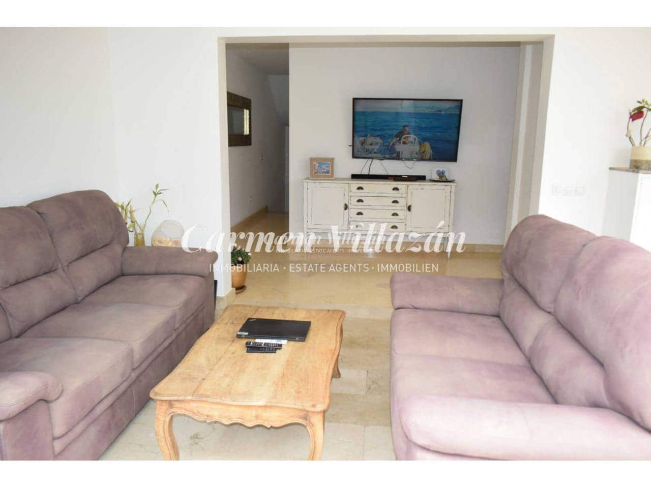 6 soveværelse Villa til salg i Corralejo med swimmingpool garage - € 720.000 (Ref: 9563941)