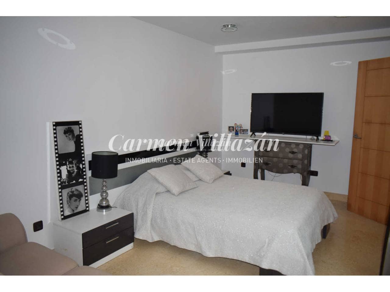 6 soveværelse Villa til salg i Corralejo med swimmingpool garage - € 720.000 (Ref: 9563941)