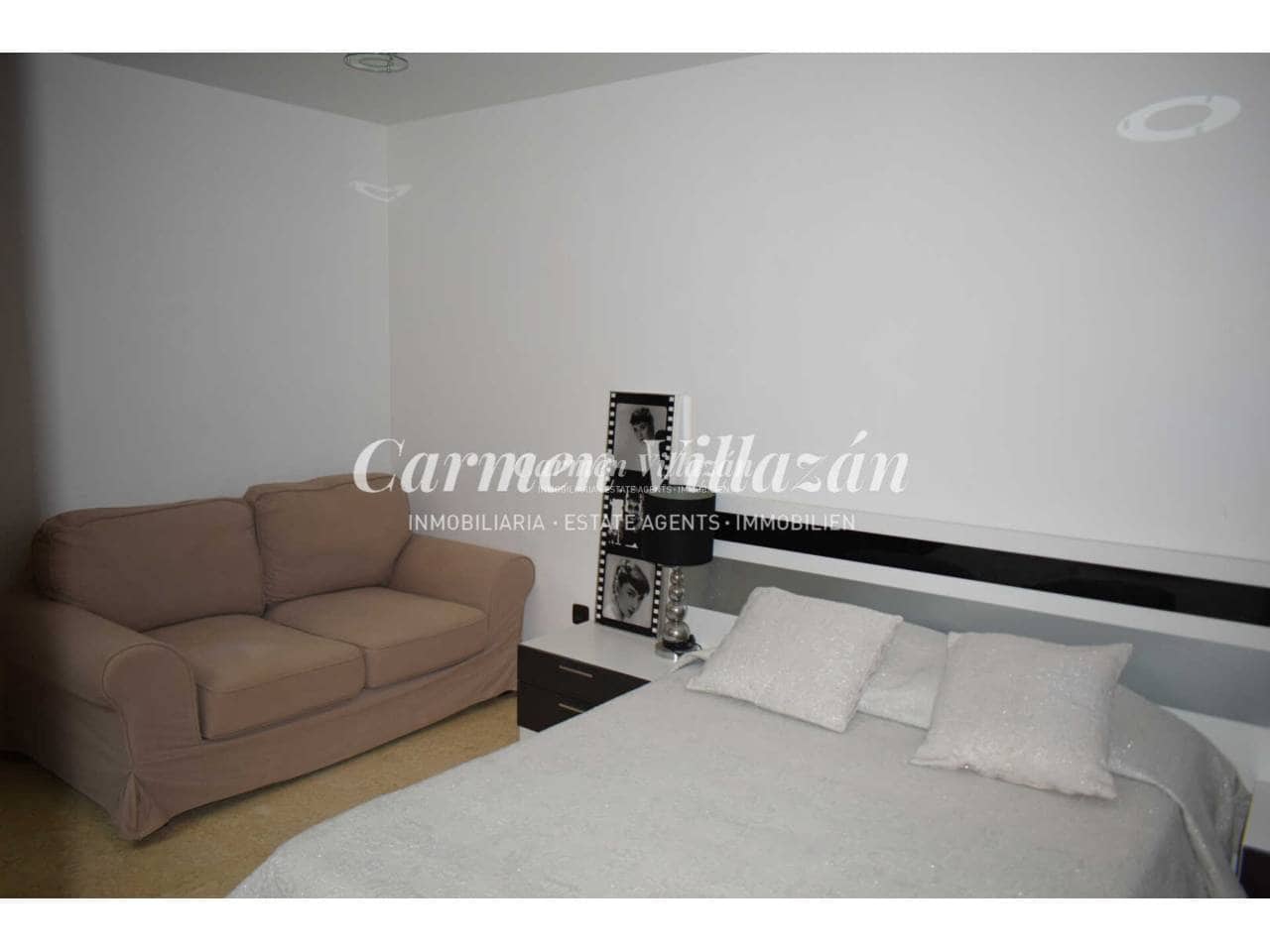 6 soveværelse Villa til salg i Corralejo med swimmingpool garage - € 720.000 (Ref: 9563941)