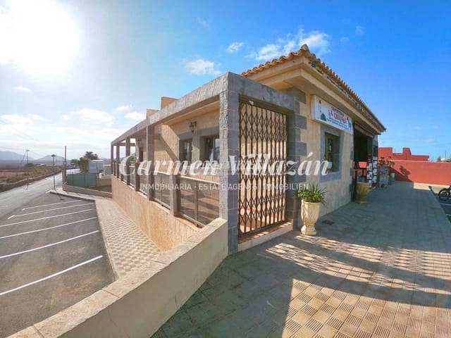 Erhverv til salg i Triquivijate, Antigua med garage - € 440.000 (Ref: 9563942)