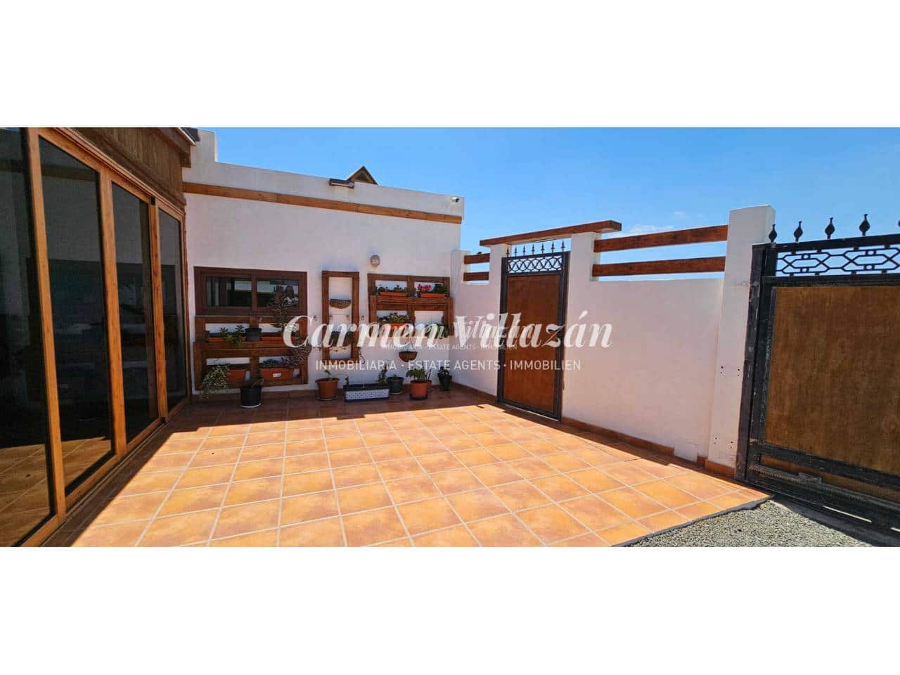 2 Zimmer Villa zu verkaufen in Tuineje mit Pool Garage - 369.000 € (Ref: 9563951)