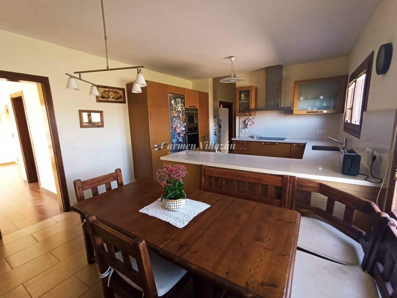 4 sypialnia Willa na sprzedaż w Puerto del Rosario z garażem - 750 000 € (Ref: 9563952)