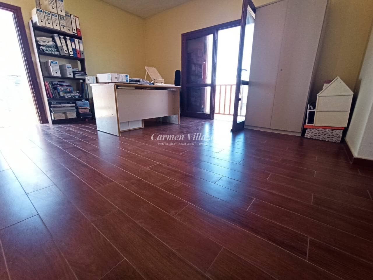 4 sypialnia Willa na sprzedaż w Puerto del Rosario z garażem - 750 000 € (Ref: 9563952)