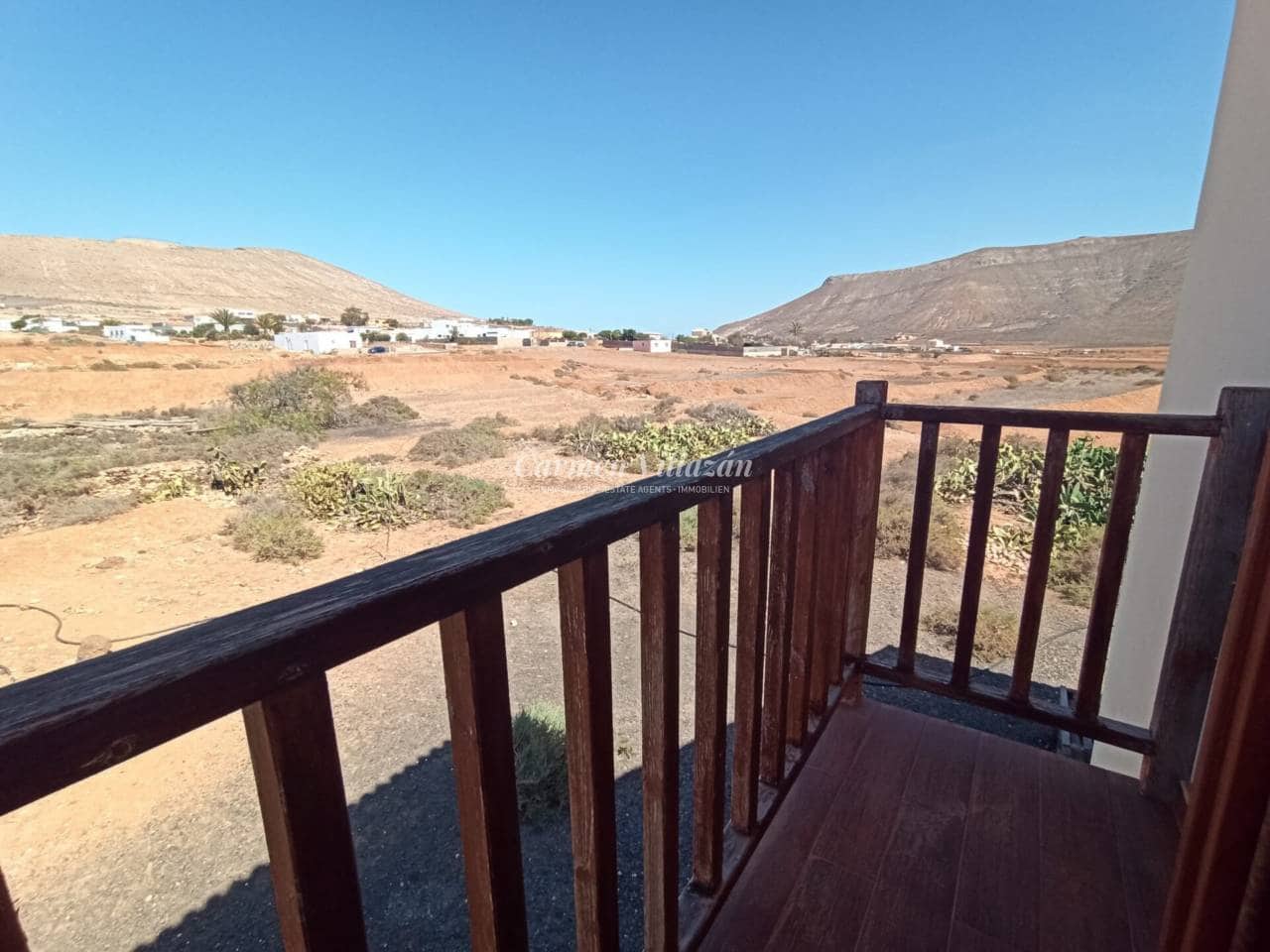 4 sypialnia Willa na sprzedaż w Puerto del Rosario z garażem - 750 000 € (Ref: 9563952)