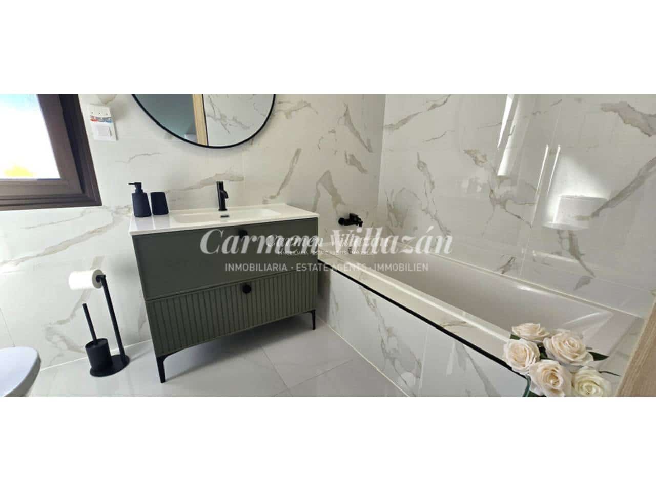 Chalet de 3 habitaciones en Caleta de Fuste en venta con piscina garaje - 795.000 € (Ref: 9604478)