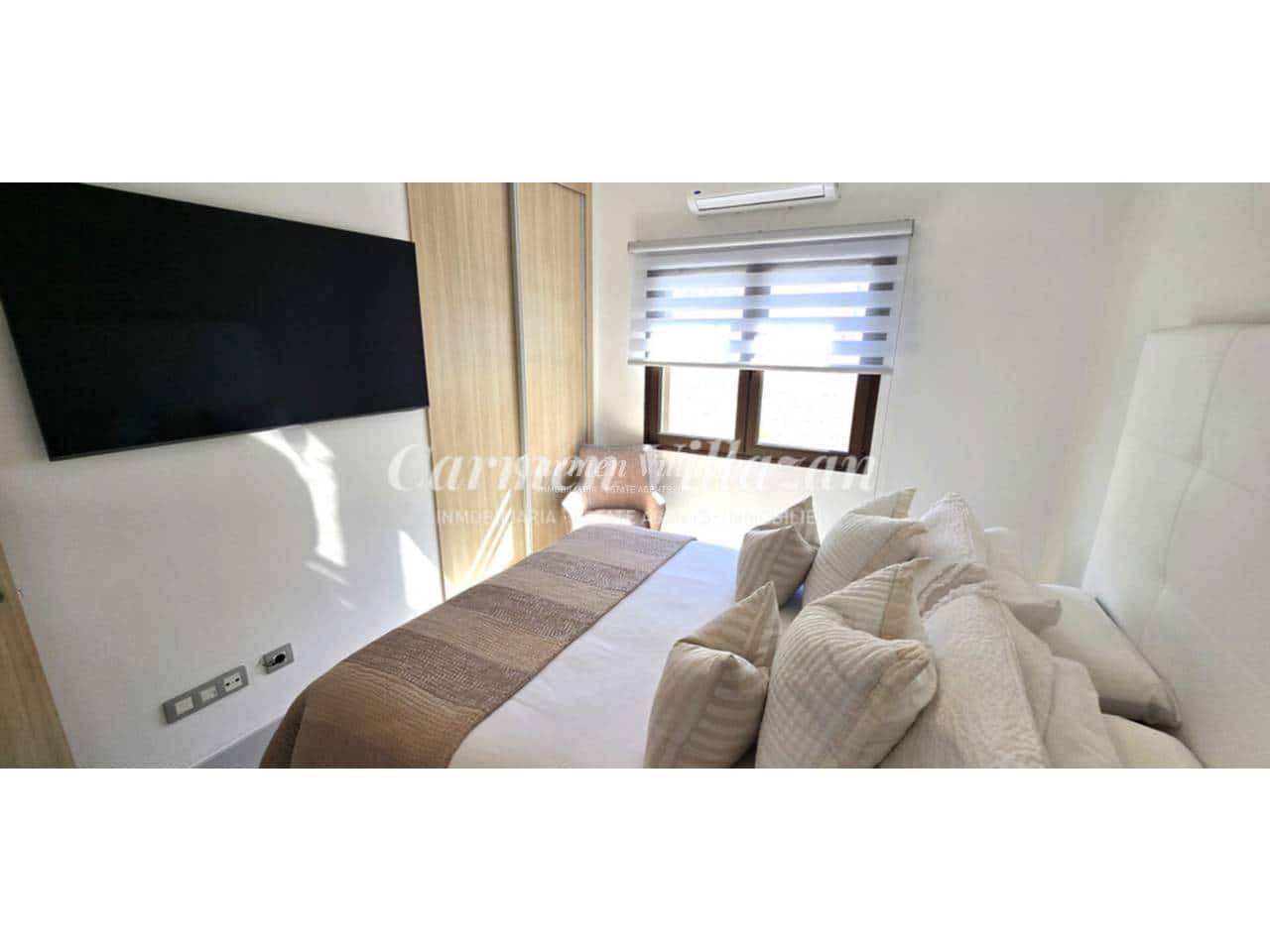 Chalet de 3 habitaciones en Caleta de Fuste en venta con piscina garaje - 795.000 € (Ref: 9604478)