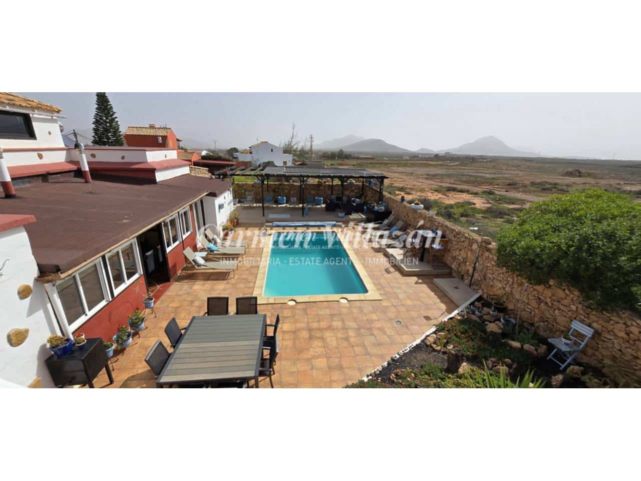 7 soveværelse Villa til salg i Antigua med swimmingpool - € 549.000 (Ref: 9607054)