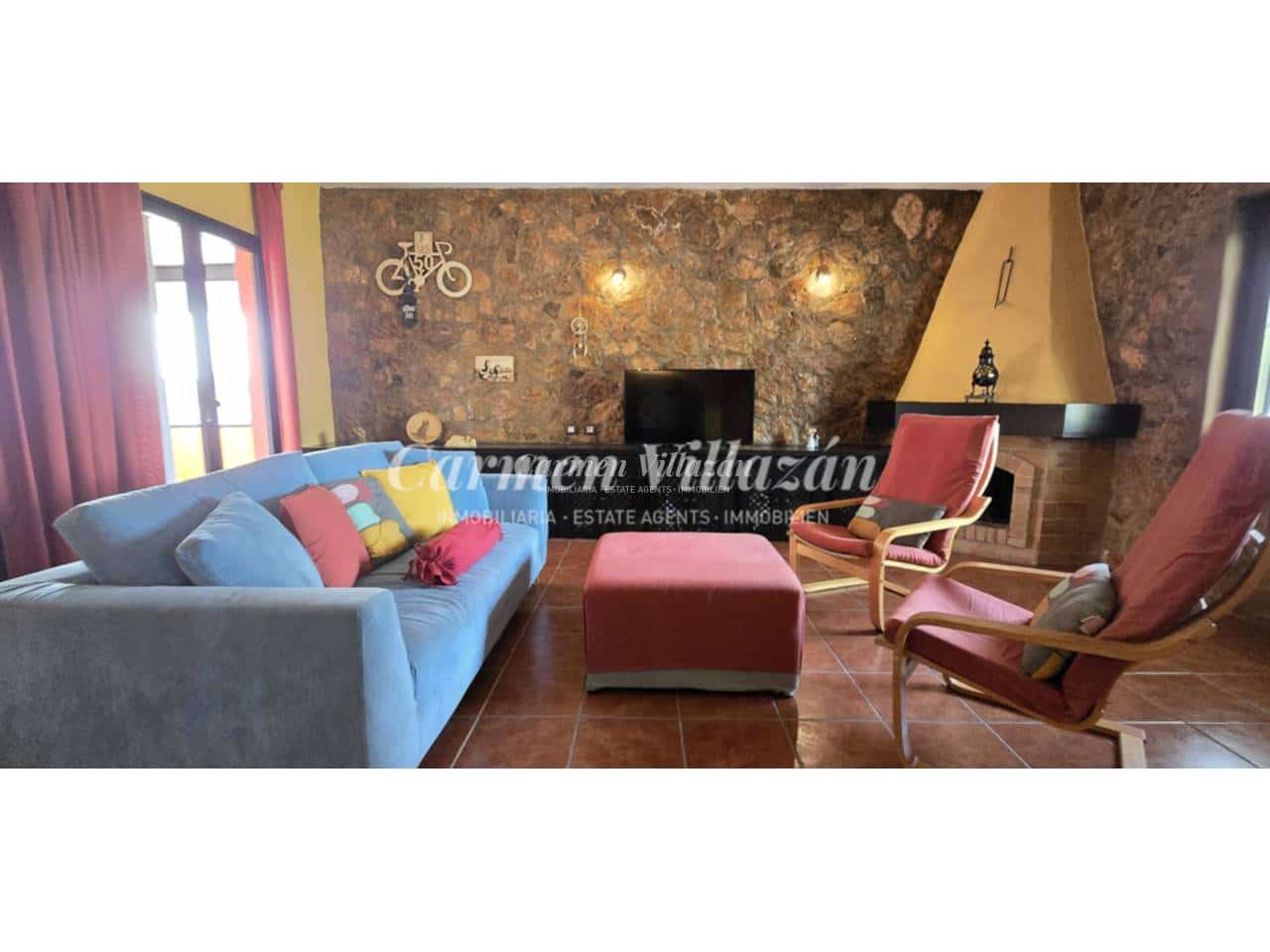 7 soveværelse Villa til salg i Antigua med swimmingpool - € 549.000 (Ref: 9607054)