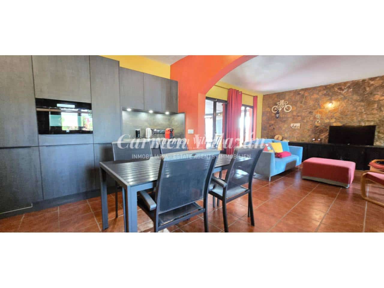 7 soveværelse Villa til salg i Antigua med swimmingpool - € 549.000 (Ref: 9607054)