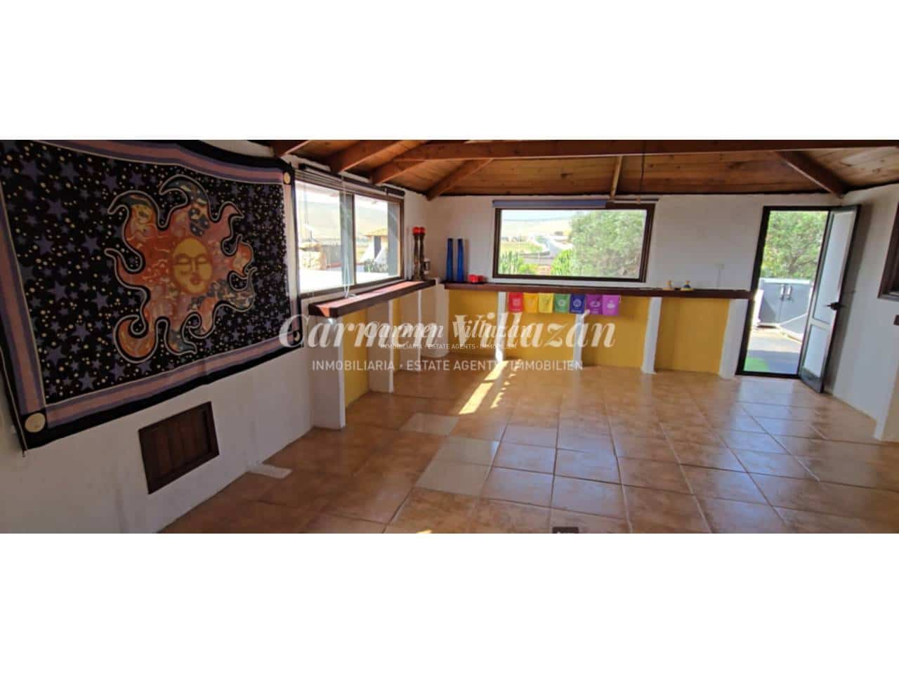 7 soveværelse Villa til salg i Antigua med swimmingpool - € 549.000 (Ref: 9607054)