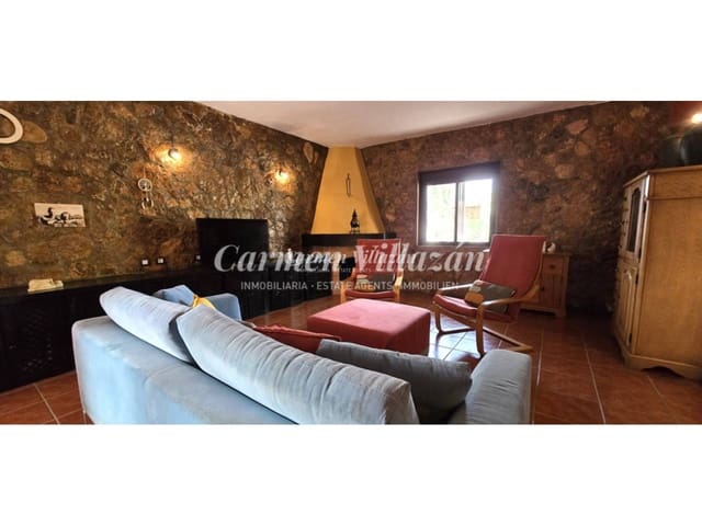 7 soveværelse Villa til salg i Antigua med swimmingpool - € 549.000 (Ref: 9607054)