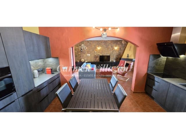 7 soveværelse Villa til salg i Antigua med swimmingpool - € 549.000 (Ref: 9607054)