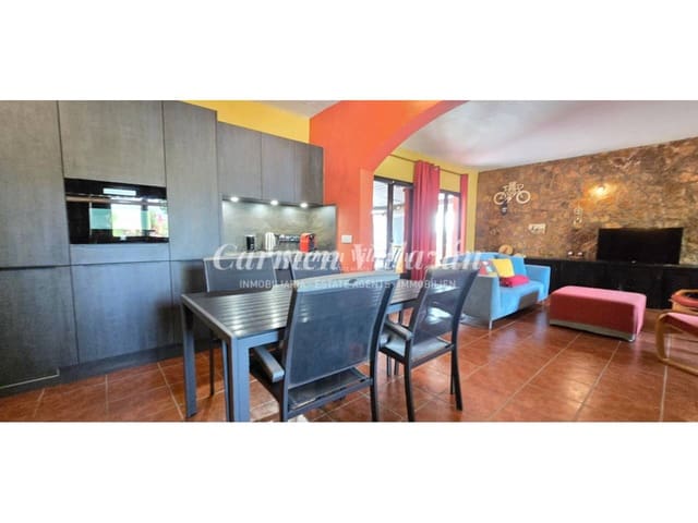 7 soveværelse Villa til salg i Antigua med swimmingpool - € 549.000 (Ref: 9607054)