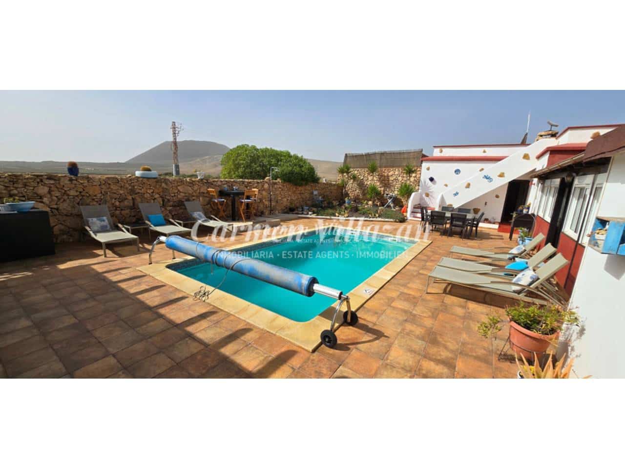 7 soveværelse Villa til salg i Antigua med swimmingpool - € 549.000 (Ref: 9607054)