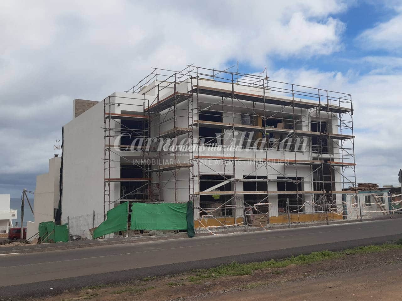 2 soveværelse Lejlighed til salg i Puerto del Rosario - € 310.000 (Ref: 9610694)