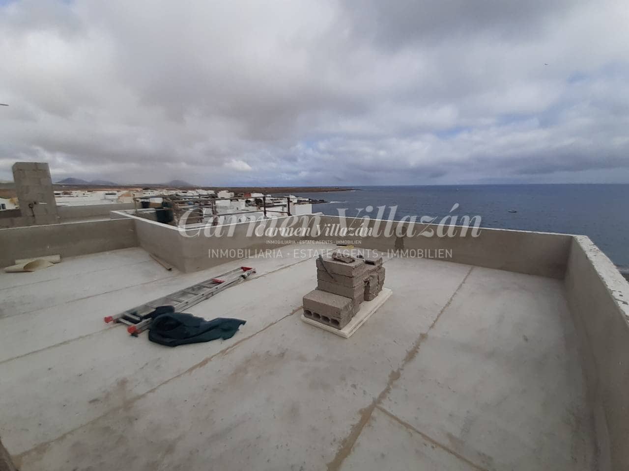 2 soveværelse Lejlighed til salg i Puerto del Rosario - € 310.000 (Ref: 9610694)