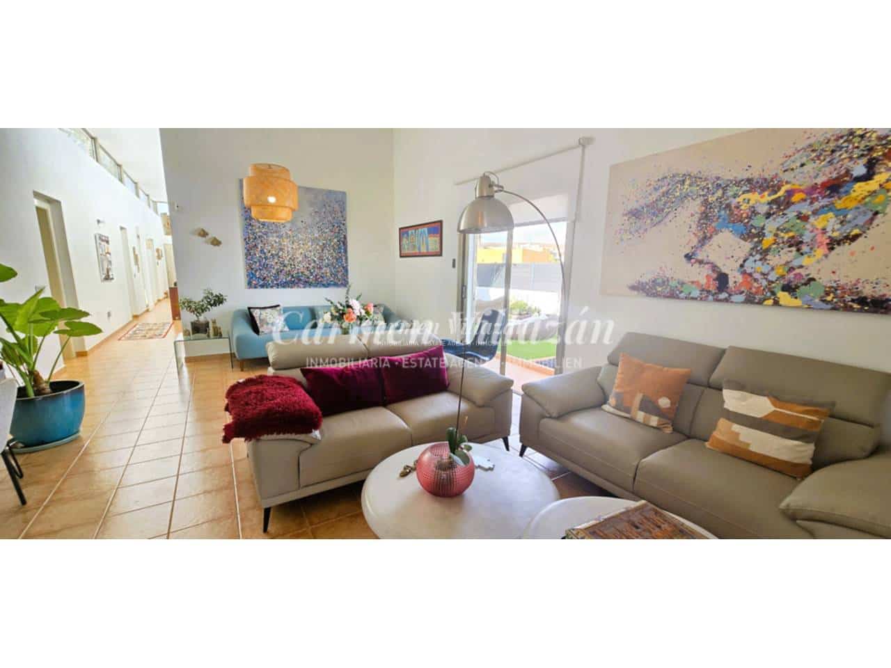 4 bedroom Villa for sale in Caleta de Fuste with pool garage - € 590,000 (Ref: 9614571)