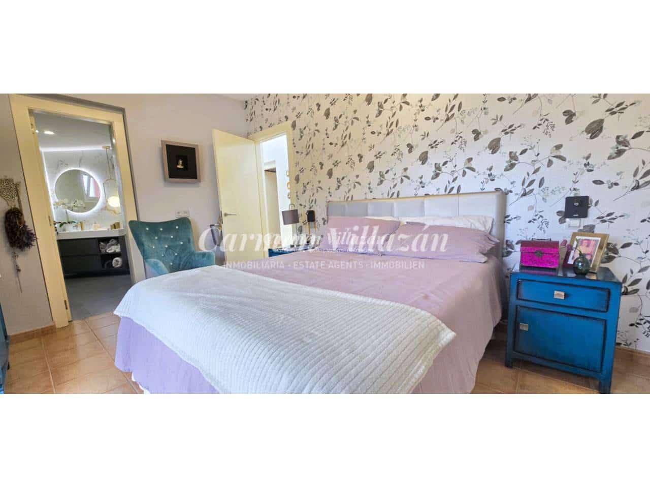 4 bedroom Villa for sale in Caleta de Fuste with pool garage - € 590,000 (Ref: 9614571)