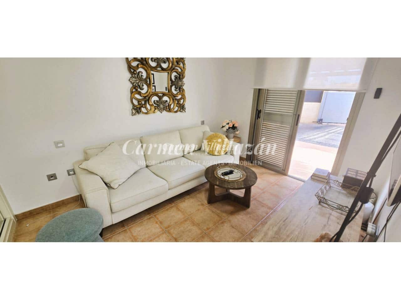 4 bedroom Villa for sale in Caleta de Fuste with pool garage - € 590,000 (Ref: 9614571)