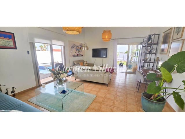 4 sypialnia Willa na sprzedaż w Caleta de Fuste, Antigua z basenem garażem - 590 000 € (Ref: 9614571)