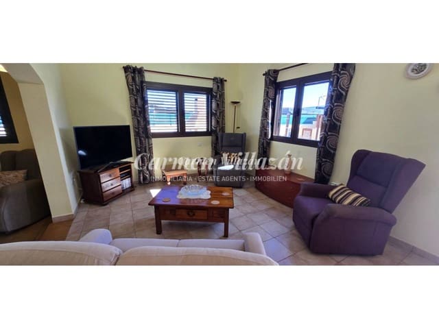 3 bedroom Villa for sale in Antigua with pool - € 335,000 (Ref: 9618596)