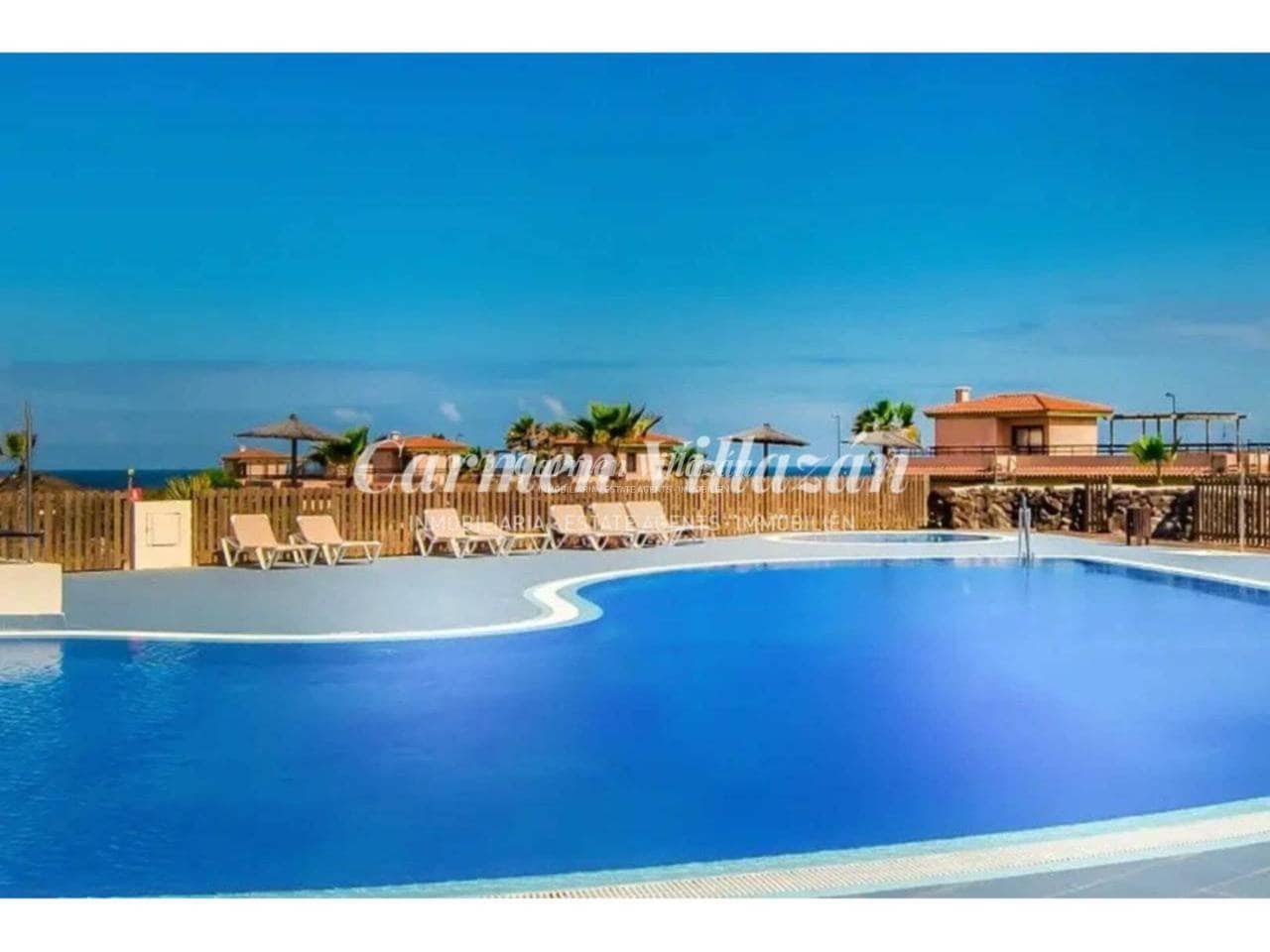 Apartamento de 2 habitaciones en La Oliva en venta con piscina - 205.000 € (Ref: 9636244)