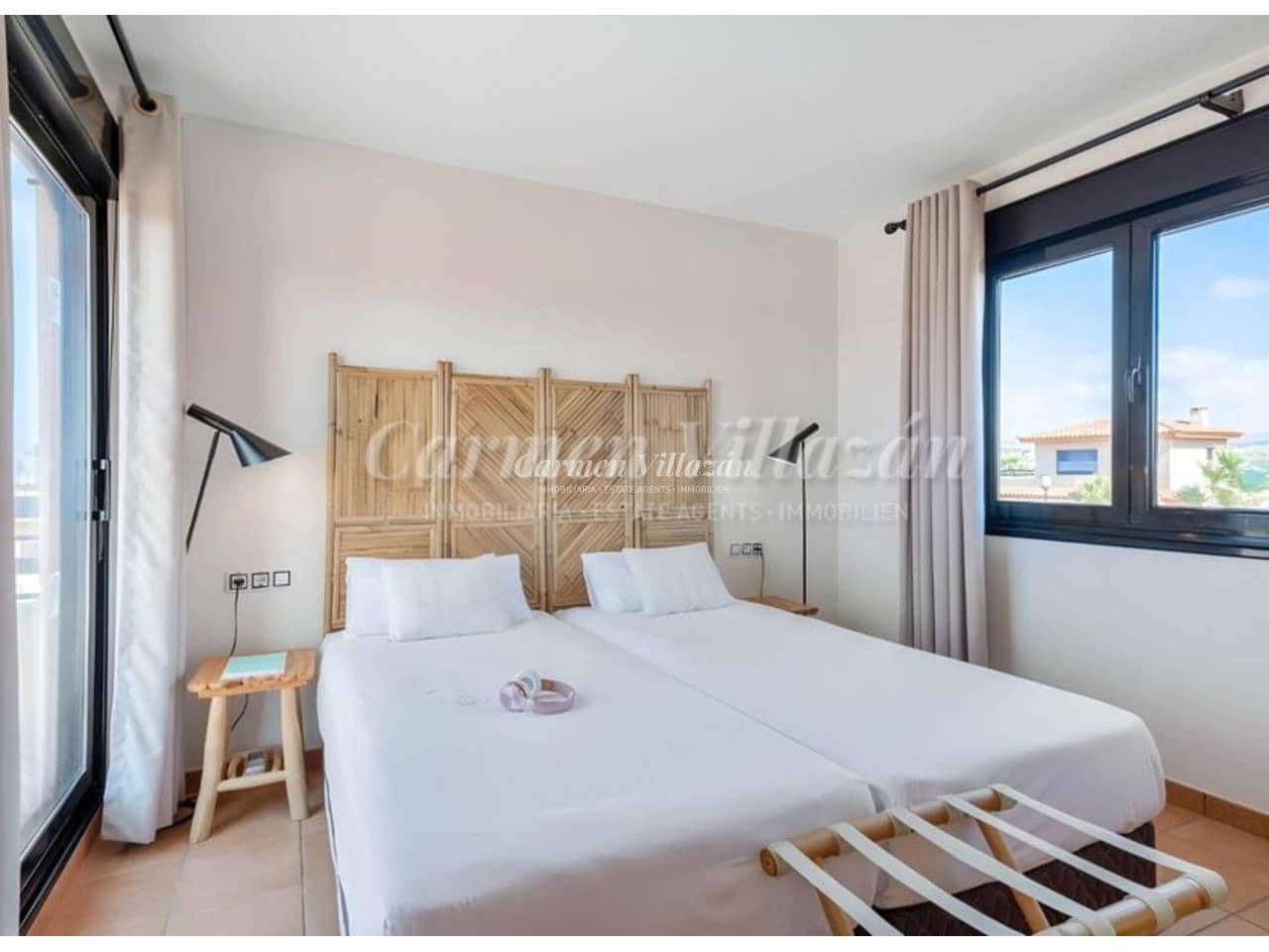 Apartamento de 2 habitaciones en La Oliva en venta con piscina - 205.000 € (Ref: 9636244)