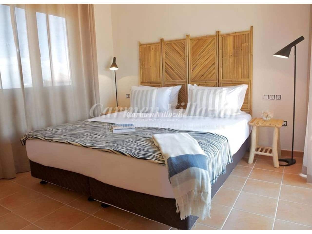 Apartamento de 2 habitaciones en La Oliva en venta con piscina - 205.000 € (Ref: 9636244)