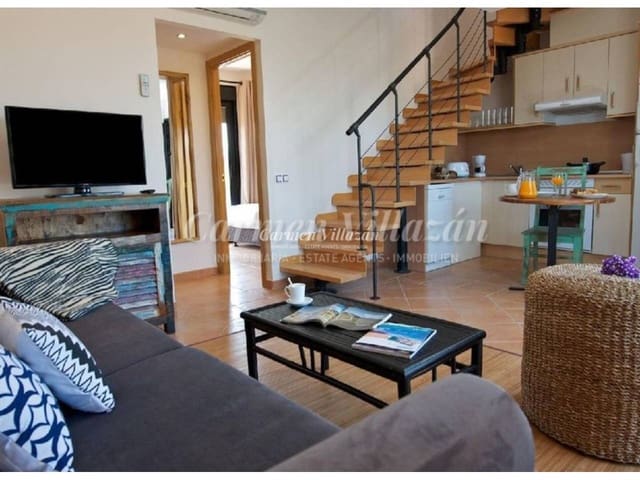 Apartamento de 2 habitaciones en La Oliva en venta con piscina - 205.000 € (Ref: 9636244)