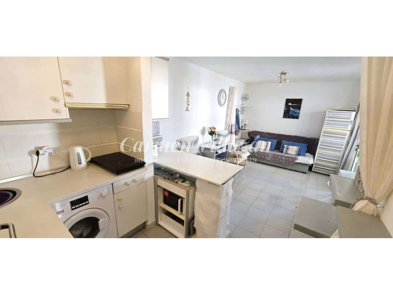 1 slaapkamer Appartement te koop in Caleta de Fuste met zwembad - € 155.000 (Ref: 9657884)