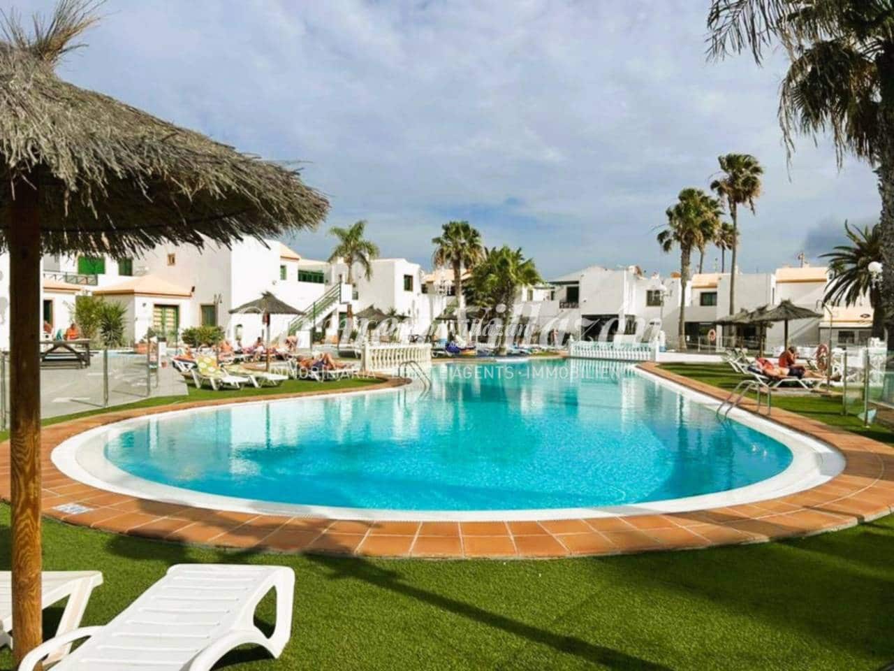 1 slaapkamer Appartement te koop in Caleta de Fuste met zwembad - € 155.000 (Ref: 9657884)