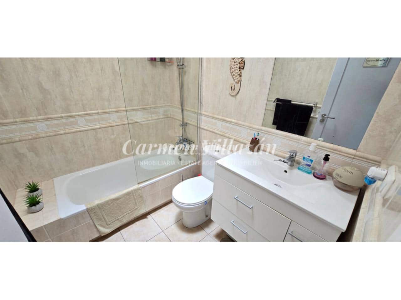 3 bedroom Villa for sale in Caleta de Fuste with pool garage - € 510,000 (Ref: 9657885)