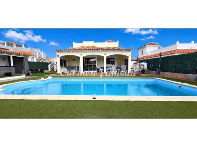 3 sypialnia Willa na sprzedaż w Caleta de Fuste, Antigua z basenem garażem - 499 950 € (Ref: 9657885)