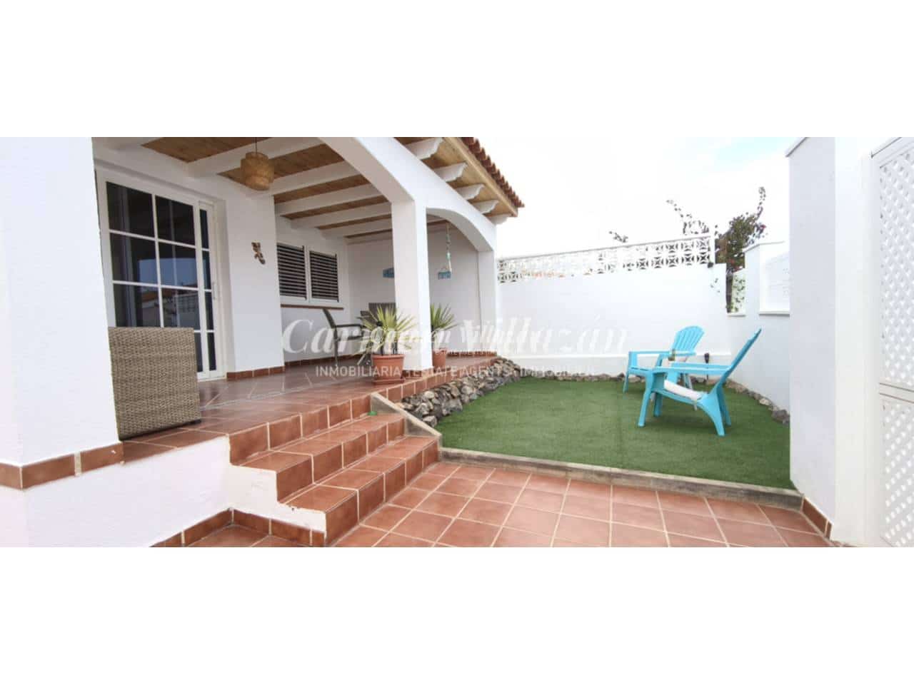 2 slaapkamer Bungalow te koop in Caleta de Fuste met zwembad - € 320.000 (Ref: 9669770)