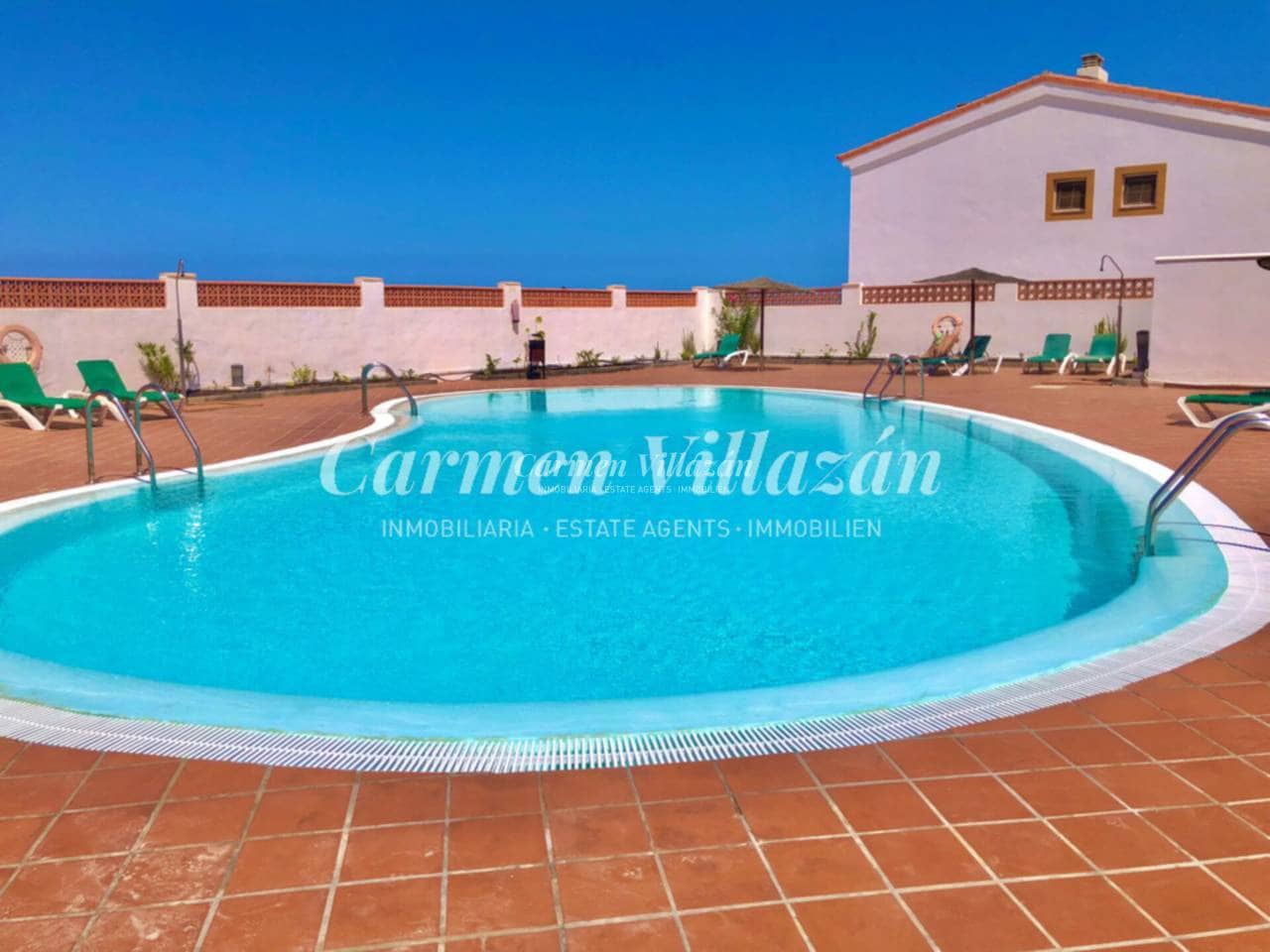 2 slaapkamer Bungalow te koop in Caleta de Fuste met zwembad - € 320.000 (Ref: 9669770)