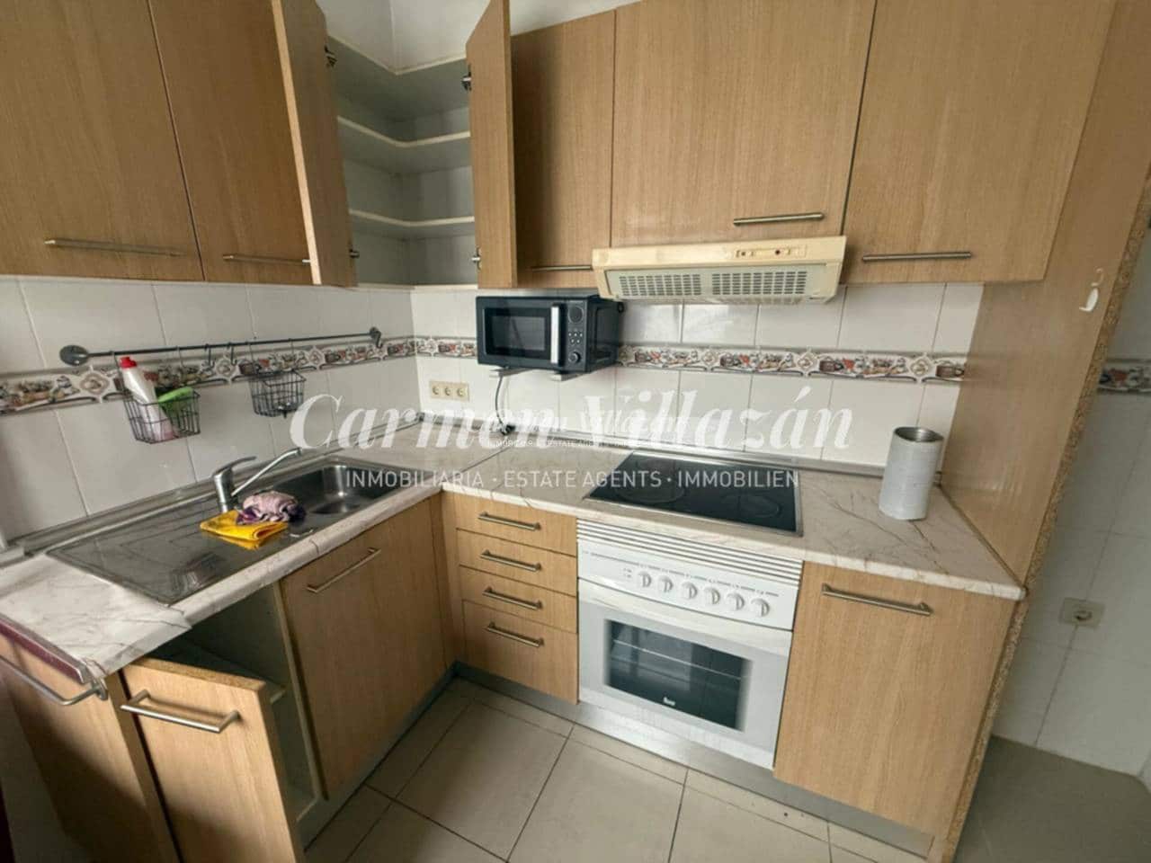 2 bedroom Flat for sale in Puerto del Rosario with garage - € 165,000 (Ref: 9679374)